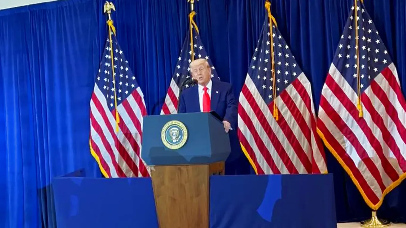 Trump speaking at dinner for meme coin contest winners