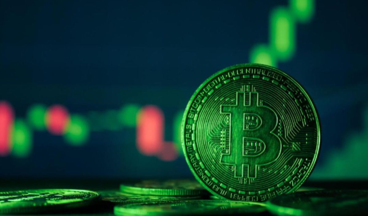 Bitcoin ETFs Just Had Their Best Month of 2026, But September Starts With a Warning