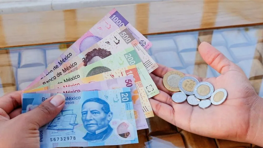 USD/MXN Jumps as Mexican Peso Suffers Worst Week Since March