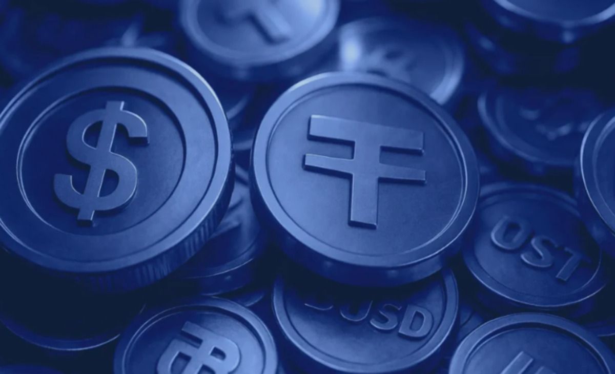 Stablecoin Market Drops Toward $300 Billion in Third-Largest Drawdown on Record
