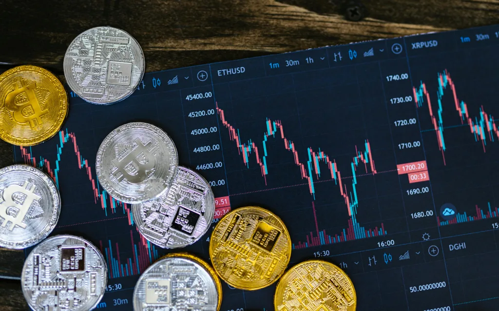 Using Different Strategies How to Use Hourly, Daily and Weekly Timeframes When Reading Crypto Charts