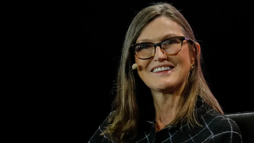 Cathie Wood Says Chances of $1.5 Million Bitcoin Price Have Increased – Here's Why