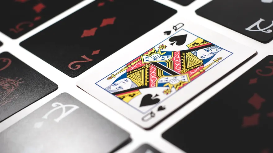 Ethereum DeFi-Themed Trading Cards are the Latest Hit of the NFT Market