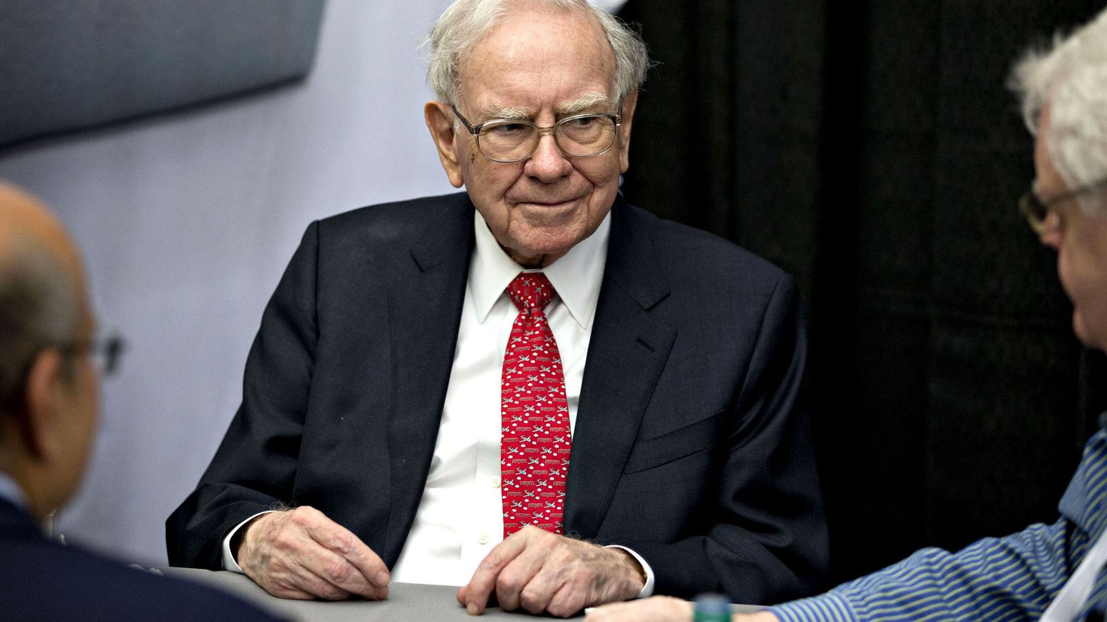 Warren Buffett Slams Speculative Trading On Stocks, Says It's “Tough To Find Value”