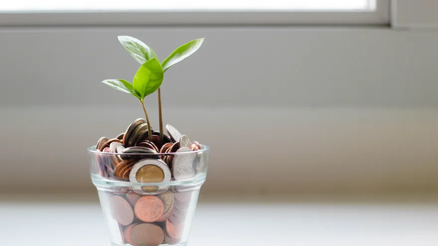 8 Best Growth ETFs to Buy in 2026 – Top Picks For Long-Term Growth