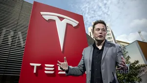 Musk Returns to Tesla and Promises Not to Sell the Company's Bitcoin Reserve