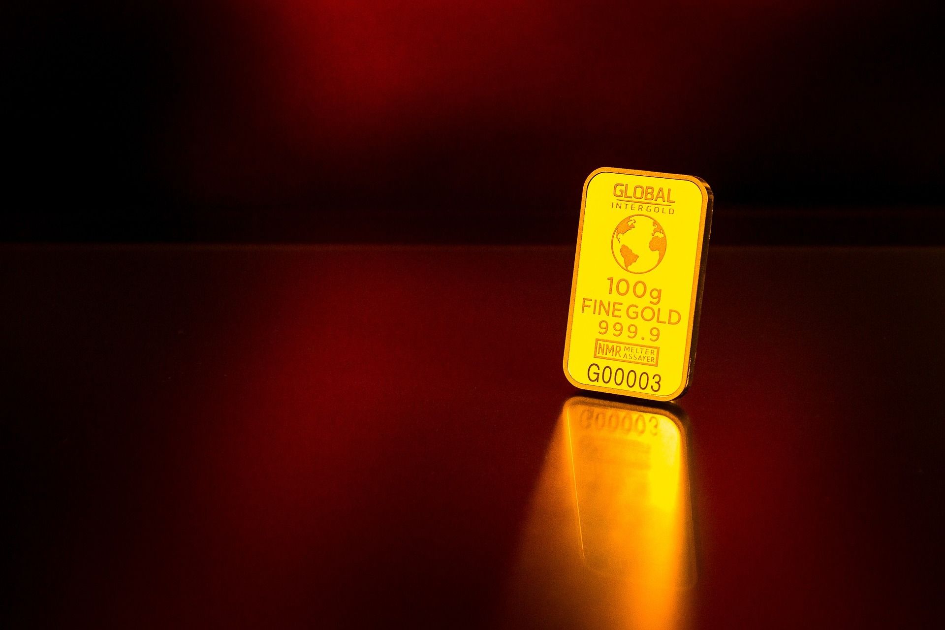 Gold Price Analysis: Record Central Bank Buying Meets Growing Bearish Pressure