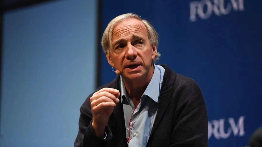 Billionaire Investor Ray Dalio Keeps Just 1% of His Portfolio in Bitcoin, Favors Gold Instead
