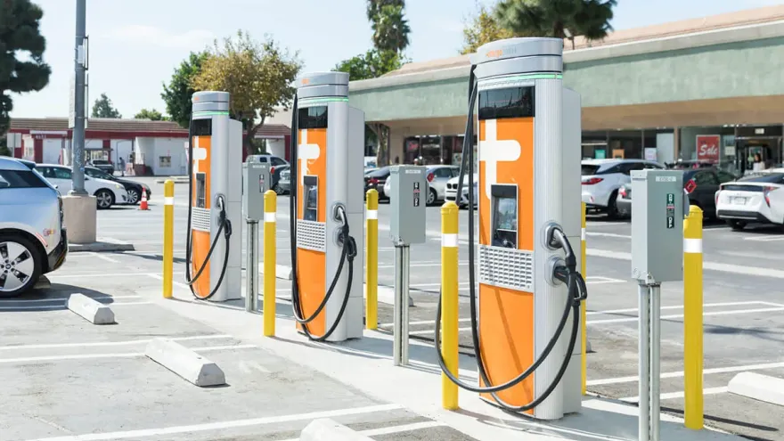 ChargePoint Stock Forecast for 2040 & 2050: How High Can It Go?