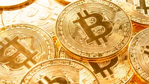 $6.9 Billion in 2025: BlackRock’s Bitcoin ETF Overtakes Top Gold ETF in 2025 Inflows
