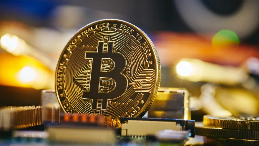 Bitcoin ETFs to See Lowest Ever Monthly Net Inflows Despite Recovery From June Lows, ETH Fares Better