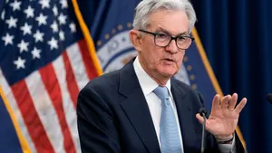 Powell Warns Trump Tariffs May Prolong Inflation, Delay Rate Cuts