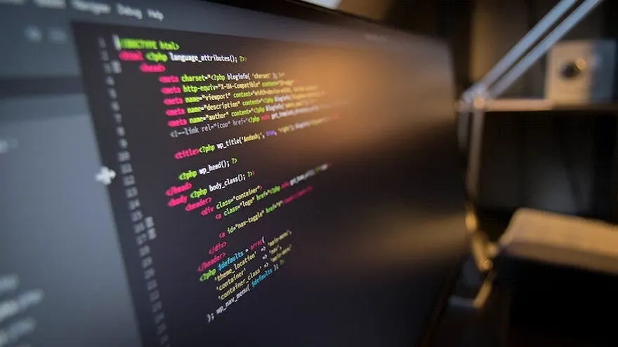 From Web2 to Web3: The Role of Roam in Shaping the Future of Connectivity