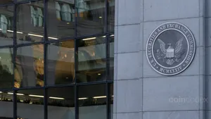 SEC Delays Key Decisions on Dogecoin and Hedera ETFs Until November