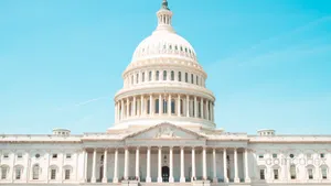 US Senators Clash Over $700 Billion Crypto Tax Gap
