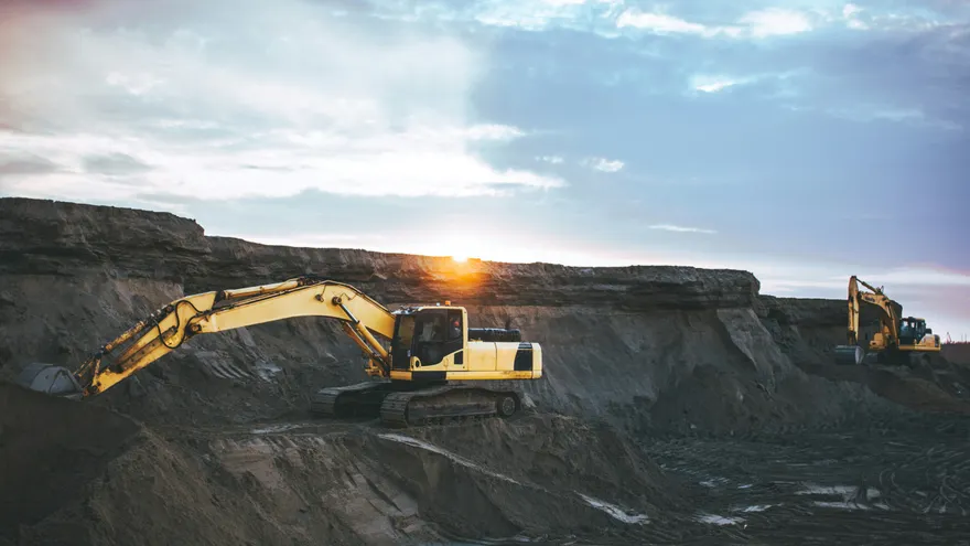 5 Best Silver Mining Stocks to Buy in 2026