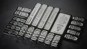 Silver Price Forecast: Analysts See a Possible Move Toward $100