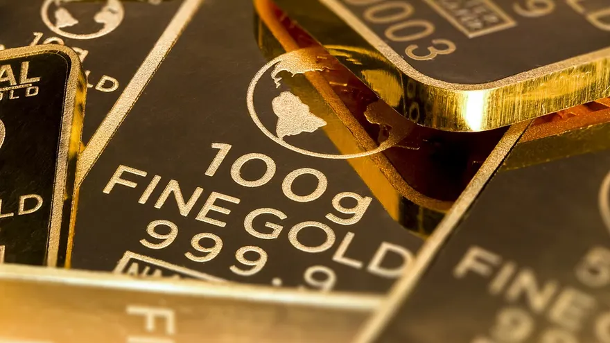 Gold Hits One-Month High with 3% Daily Surge as U.S.-Iran Peace Hopes Ease Inflation Fears